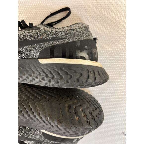 Nike Epic React Flyknit Sneakers ‘Cookies‎ & Cream’ / Mens 9.5 main image 9